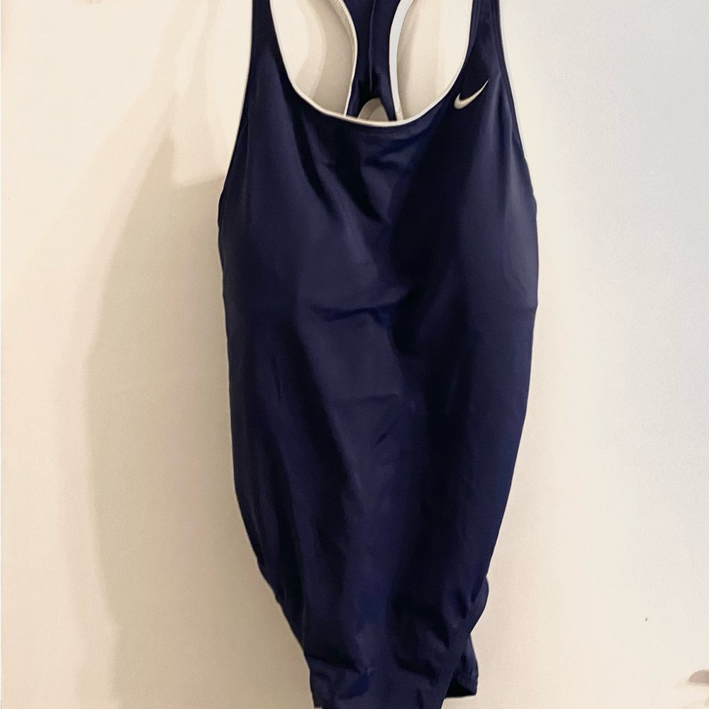Nike Womens Swimsuit Fastback Navy One-Piece Size XL Competitive U-Back NWT